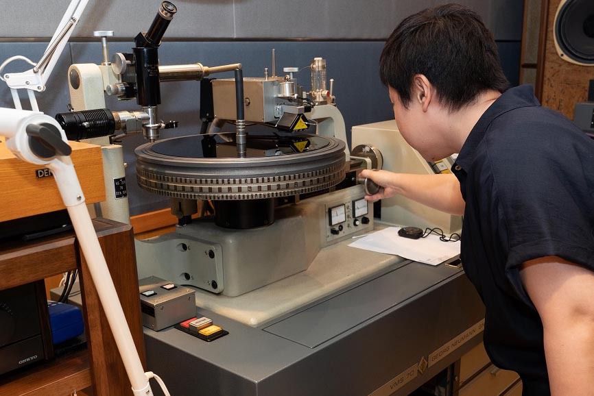 【特価新作】関西総合企画 アナログ盤カッティングマシン STUDIO 1000-S シングル盤用 　ジャンク その他
