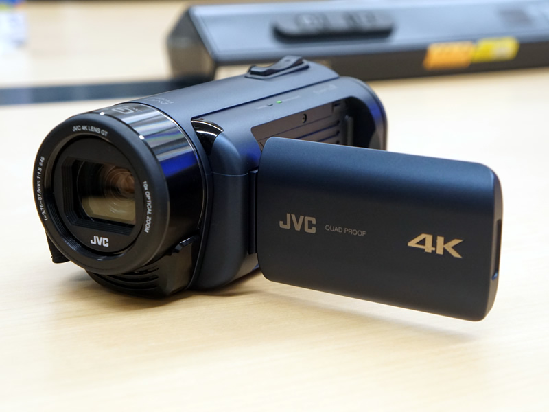 JVC、防水/防塵/耐衝撃/耐低温の4Kビデオカメラ“Everio R”「GZ-RY980 ...