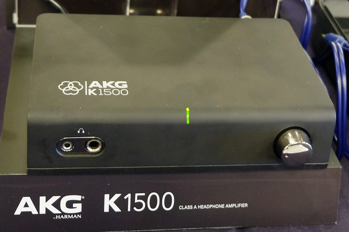 ヘッドホン祭】AKG、初のヘッドホンアンプ「K1500」とBTイヤホン「N200 WIRELESS」を参考出展 - PHILE WEB