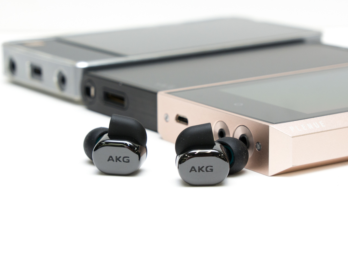 AKG「N5005」とハイレゾDAPの相性チェック、注目の3モデルで“懐の深い
