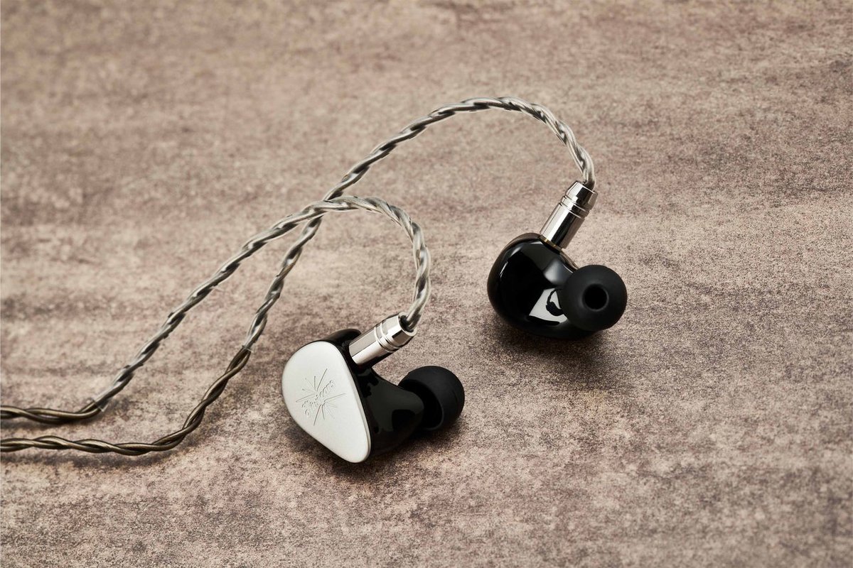 新鋭にして正統派、Kiwi Earsの最新モデルは挑戦に満ちたマニア必聴の ...