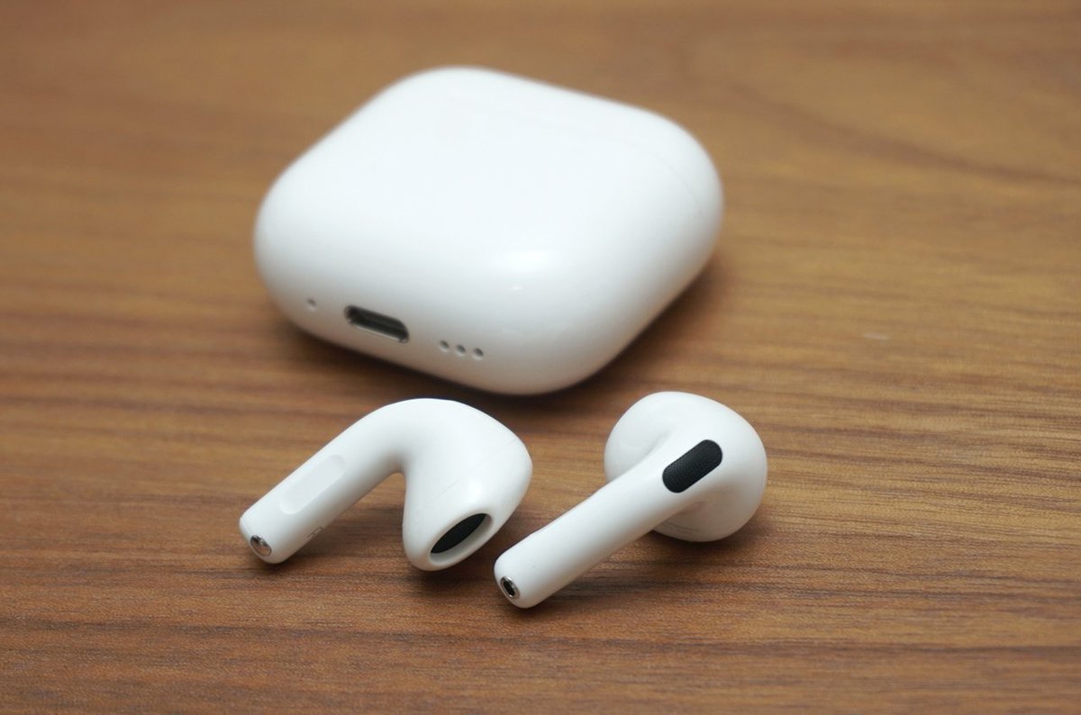 アップル「AirPods 4」速攻レビュー！音質やノイキャンはどう進化した？ ノイキャンあり・なしモデル聴き比べも