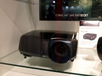 IFA2008：三菱電機＞液晶プロジェクター最上位機「LVP-HC7000」を公開 - PHILE WEB