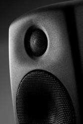 GENELEC「6010A」「5040A」を聴く － プロたちが認める高品位サウンド