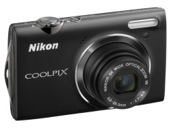 ニコン、「夜撮りキレイテクノロジー」を進化させたデジカメ「COOLPIX