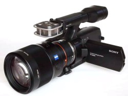 会田肇が速攻チェック － レンズ交換式ビデオカメラ「NEX-VG10」の実力