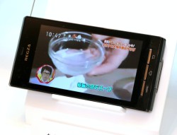 トップ android regza is04イヤホン端子 4極