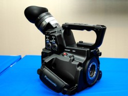 パナソニック、マイクロフォーサーズ規格の業務用HDカメラ「AG-AF105