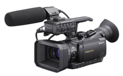 ソニー、Eマウント採用機「NEX-FS100」など業務用NXCAMカムコーダー2製品を発表 - PHILE WEB