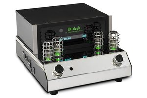 McIntosh、伝統型番を引き継ぐ真空管プリアンプ「C22V」。5代目モデル