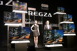 速報】東芝、新REGZA「Z7」「J7」発表 ー クラウドサービス「TimeOn」対応／Z7はタイムシフトマシン搭載 - PHILE WEB