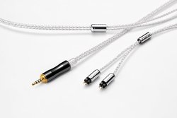 ORB、イヤホン工房・G4 Audioと共同開発のIEM「CF-IEM」。新開発