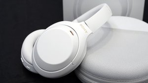 ソニー、「WH-1000XM4」に期間限定カラー“サイレントホワイト”。ノイキャンの静寂をイメージ - PHILE WEB