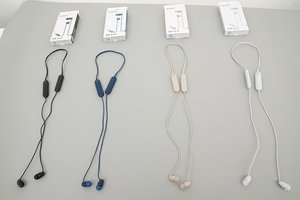 ソニー、25時間連続再生可能なBluetoothイヤホン「WI-C100