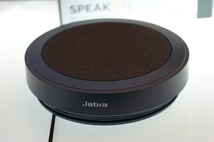 Jabra、快適なオンライン会議をサポートするスピーカーフォン「Speak2