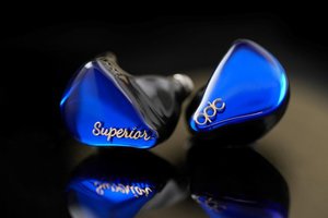 qdc、エントリーユニバーサルIEM「SUPERIOR」に新色 “Azure Blue