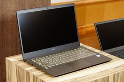 NEC、ミニチュア版「PasocomMini PC-8001」発表。LAVIE Pro Mobileの