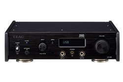 その音に価格もサイズも疑った。15万円切りのパワーアンプ TEAC「AP