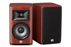 リビングが劇場を超える！ JBL「STUDIO 6」シリーズならではのHi-Fi