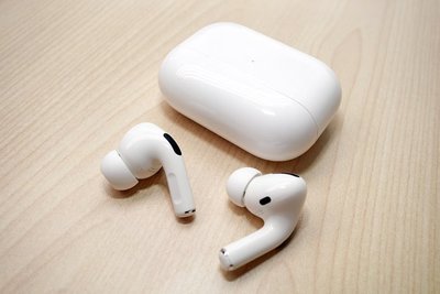 AirPods Pro Apple アップル　airpods pro イヤホン