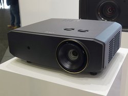 内容充実の4Kプロジェクター注目機！JVC「LX-NZ3」実力チェック 