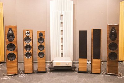 ソナス・ファベールのLumina、Sonetto、Olympica Novaを徹底聴き比べ！芸術の国イタリアの伝統が息づく - PHILE WEB