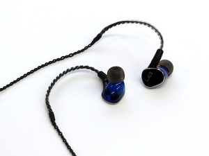 ULTIMATE EARS UE900 BLUE