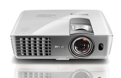 フルHD/3D対応の超短焦点ハイCPプロジェクターBenQ「W1080ST」の実力に ...