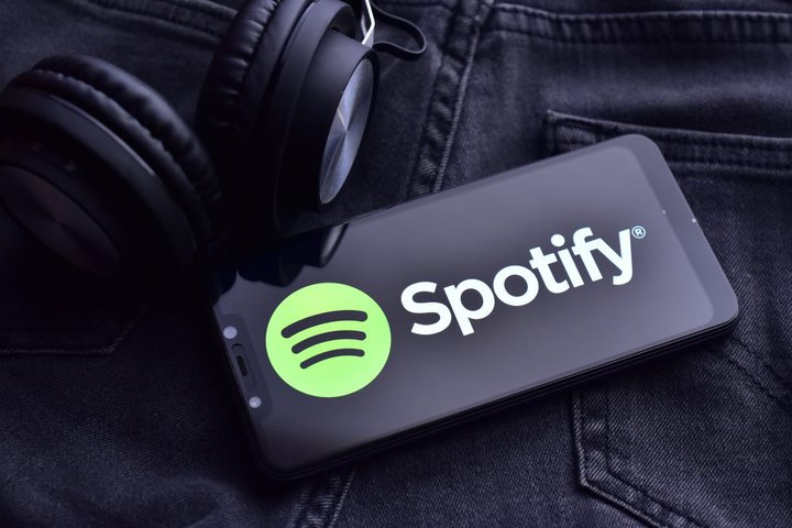 Spotify HiFiA悢oꂩH 19.99huv`ivv𒲍