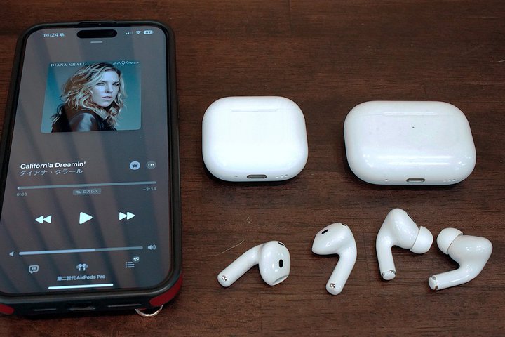 uAirPods 4vvsuAirPods Pro 2vA^^mCL̈ႢOr